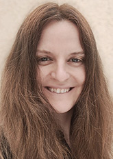 Csilla Toth